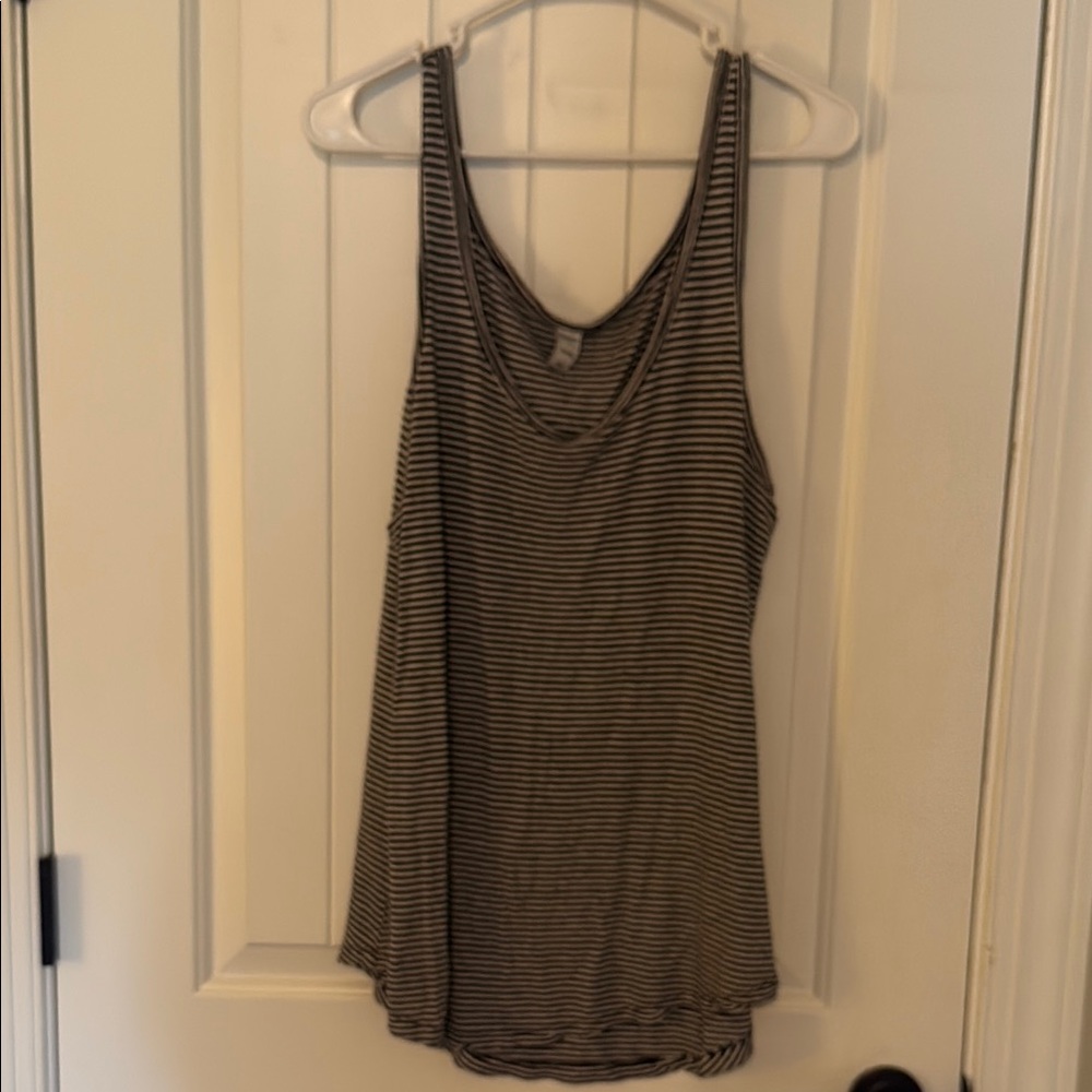 Old Navy Black and Gray Sleeveless Relaxed Tank Top